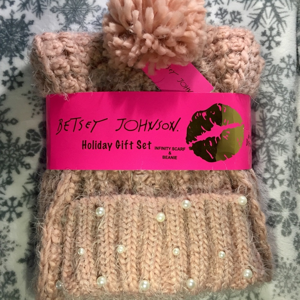 Betsey Johnson Infinity Scarf and Beanie Gift Set